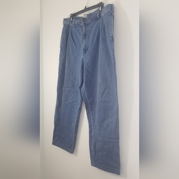Knightsbridge Denim Jean's. Medium Wash. Waist 38" Length 30". - Picture 2 of 5